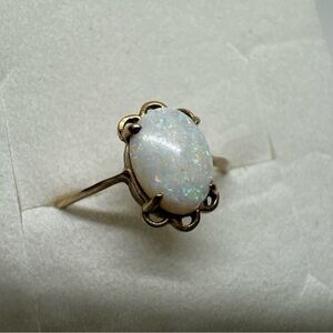 10k Yellow Gold Ring Opal Size 4.75 Scalloped Edge Heirloom Elegant Dainty Vtg